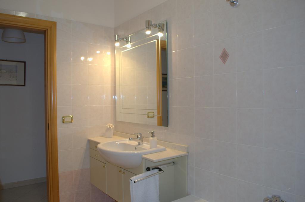 Casa Vacanze La Rocca Apartment Matera Bagian luar foto